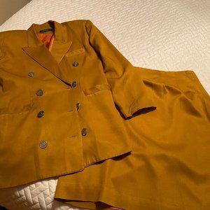 Ladies skirt suit
